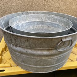 2 Tin Tub