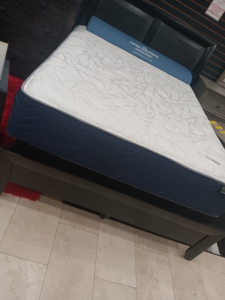 *Labor Day Now* Emily Black Bold Bedroom Sets Starting At $699 Delivery And Easy Financing Available