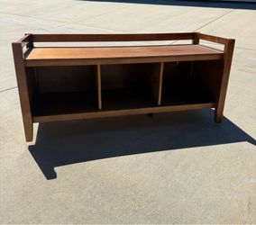 Wooden Storage Bench with Cubby Shelves