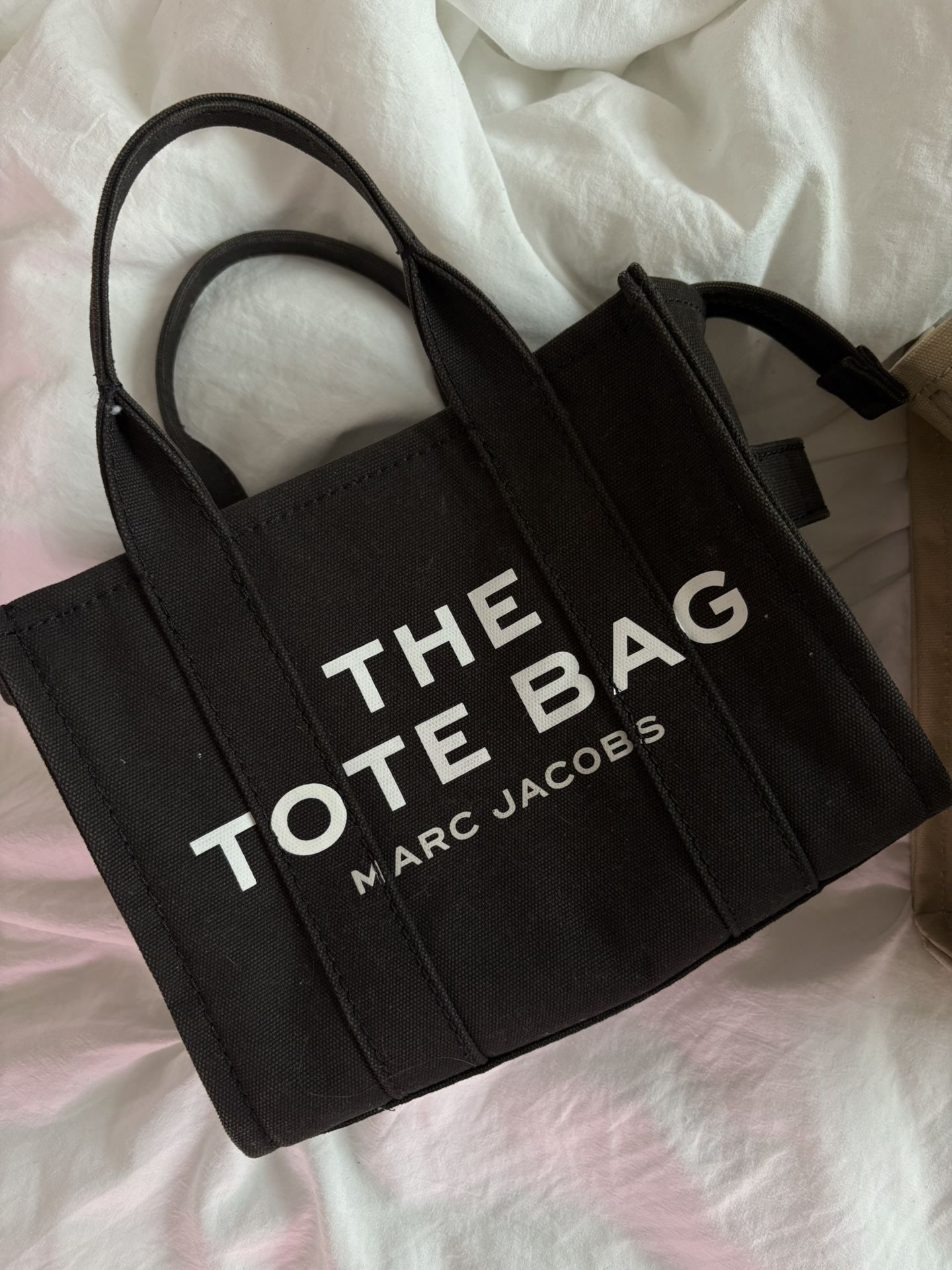 small black marc jacob’s tote bag