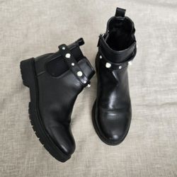 Kids 3.5 Marc Fisher Black Boots