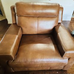 FREE Premium Leather Recliner/Sectional - Brown
