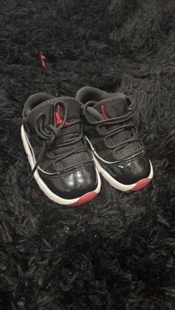 Toddler sneakers  5c-6c