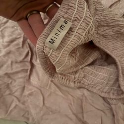 Minimal ruffle pink skirt size 12