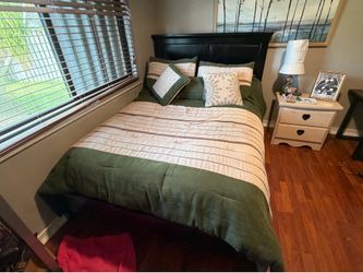 Serta full size mattress and frame