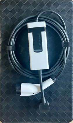 Chevrolet EV Portable Level 1/2 Charger