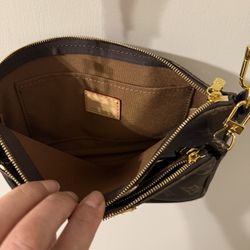 Brown Monogram‑Style Crossbody Bag-Price Firm