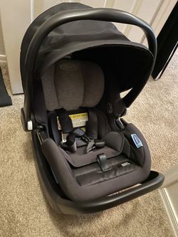 Graco SNUGRIDE SNUGFIT 35 Car seat With Base