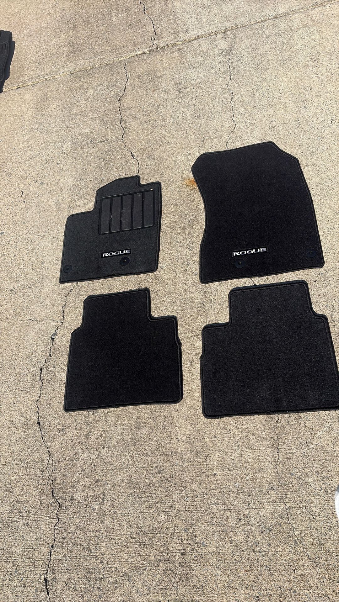 2026 Rogue OEM Full Set Of Carpet Mats