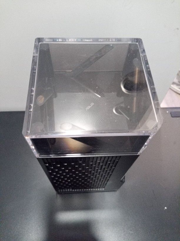 Asus Tri-band WiFi Router Model ET12