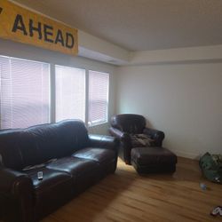 Couch (Good Condition)