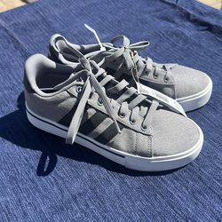 Brand new Adidas shoes size 6.5 mens 7.5 Women