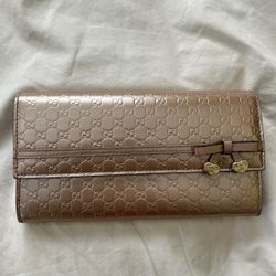 Rose Gold Gucci Wallet