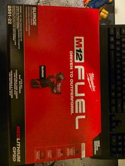 NEW Milwaukee M12 FUEL SURGE 1/4" Hex Hydraulic Driver Kit