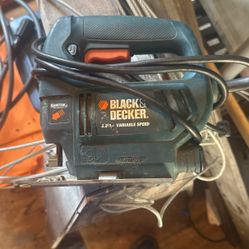 Black & Decker 3.2 amp variable speed jigsaw