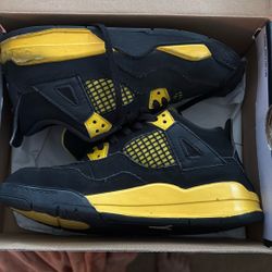 Black And Yellow Jordan’s