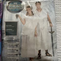 Costumes 