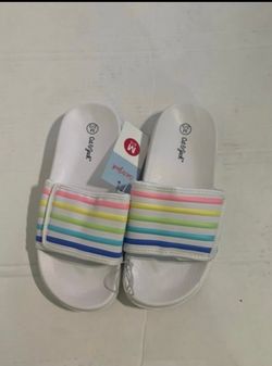 Cat and jack white multicolor sandals slides size M    (B)