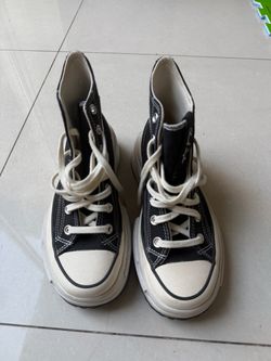 Converse Chuck Taylor High Top Sneakers