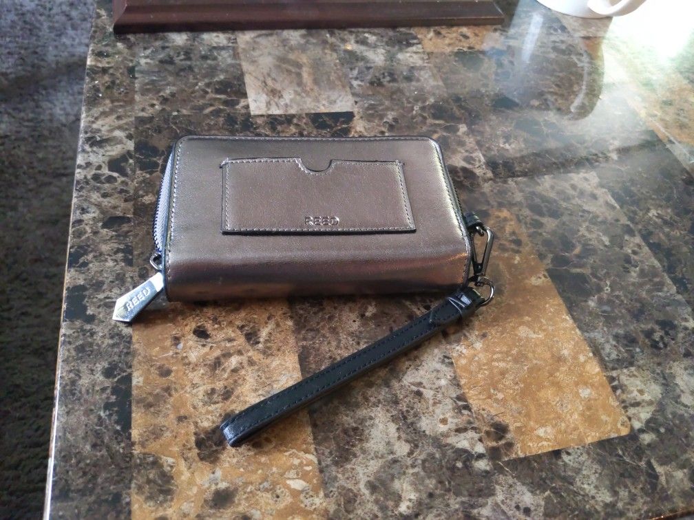 Reed Wristlet Woman's Wallet