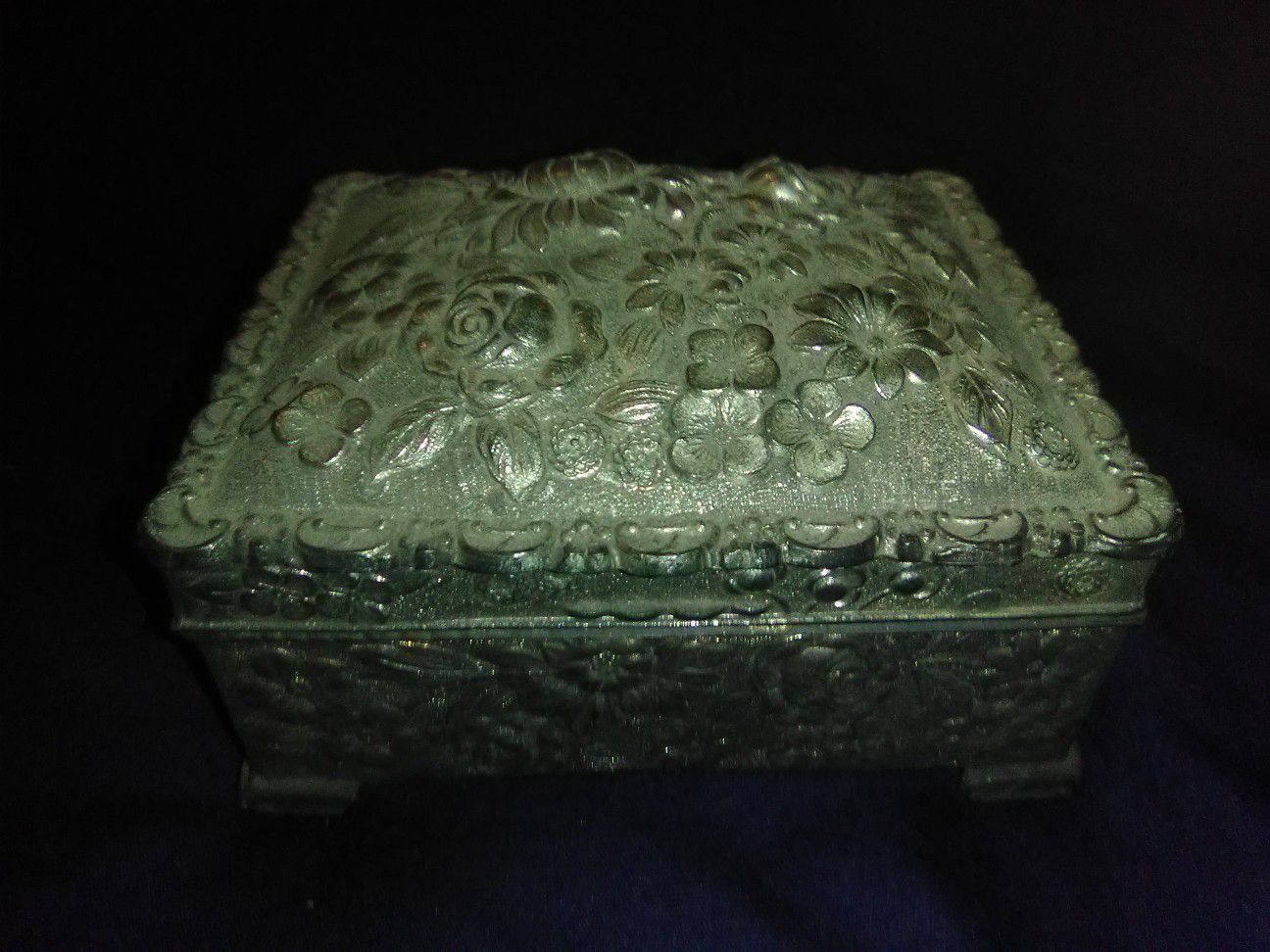 Antique Ladies Cigarette Box (Cedar Lined)