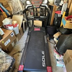Sole F63 Treadmill 