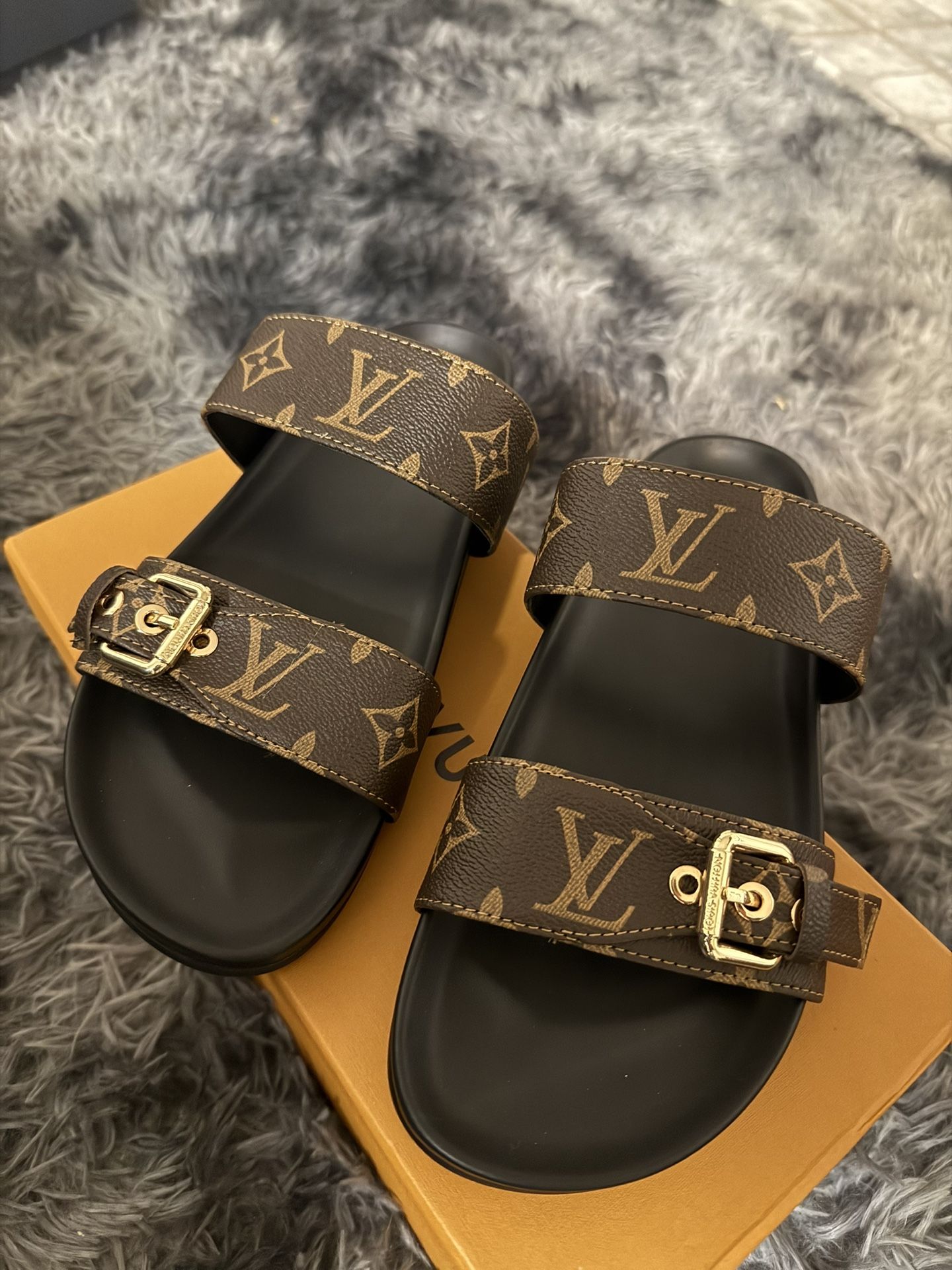Louis Vuitton Sandals