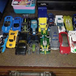 Lot of 31 Hotwheels