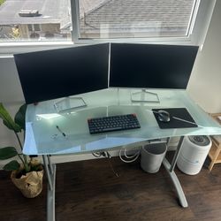 Tempered Glass Table