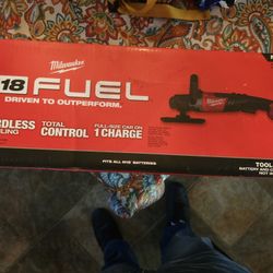 Milwaukee 7' Polisher Brand New 