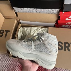 Yeezy boot “Salt” 