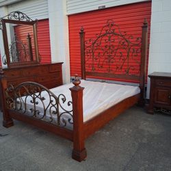 Queen Size Bedroom Set With Boxspring Good Condition 