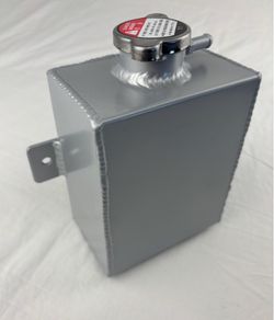 1.2L Universal Aluminum Radiator Coolant Overflow Tank with Cap For Sale $21.00 50% OFF $42.00 NEW