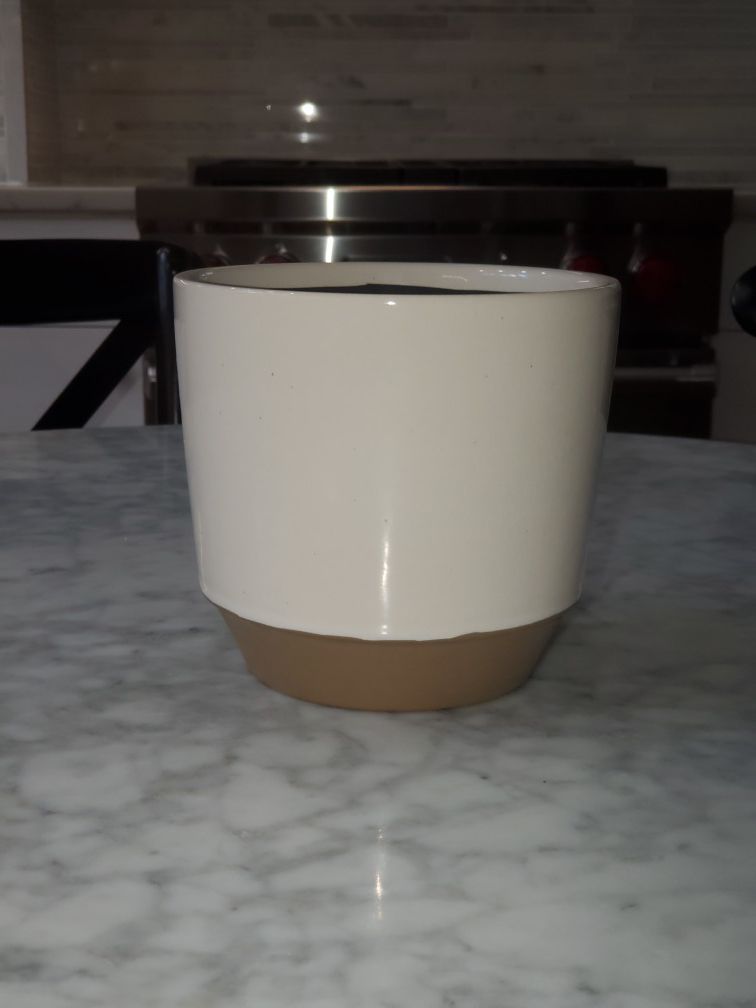 New Modern Planter Flower Pot Off White Neutral Color Block 6" in diameter by 5.75" high