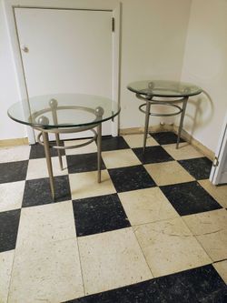 Contemporary Round Glass Accent Tables – Silver & Chrome (Pair)