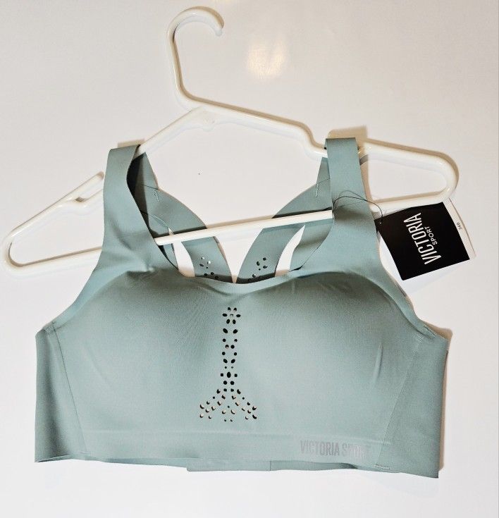 💙 NWT Victoria's Secret Sports Bra 34B - Light Teal - Never Worn! 💦