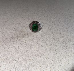 Emerald ring 