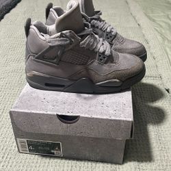 Jordan 4 Retro 