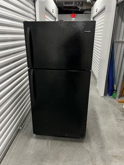 Frigidaire Black top Freezer Refrigerator