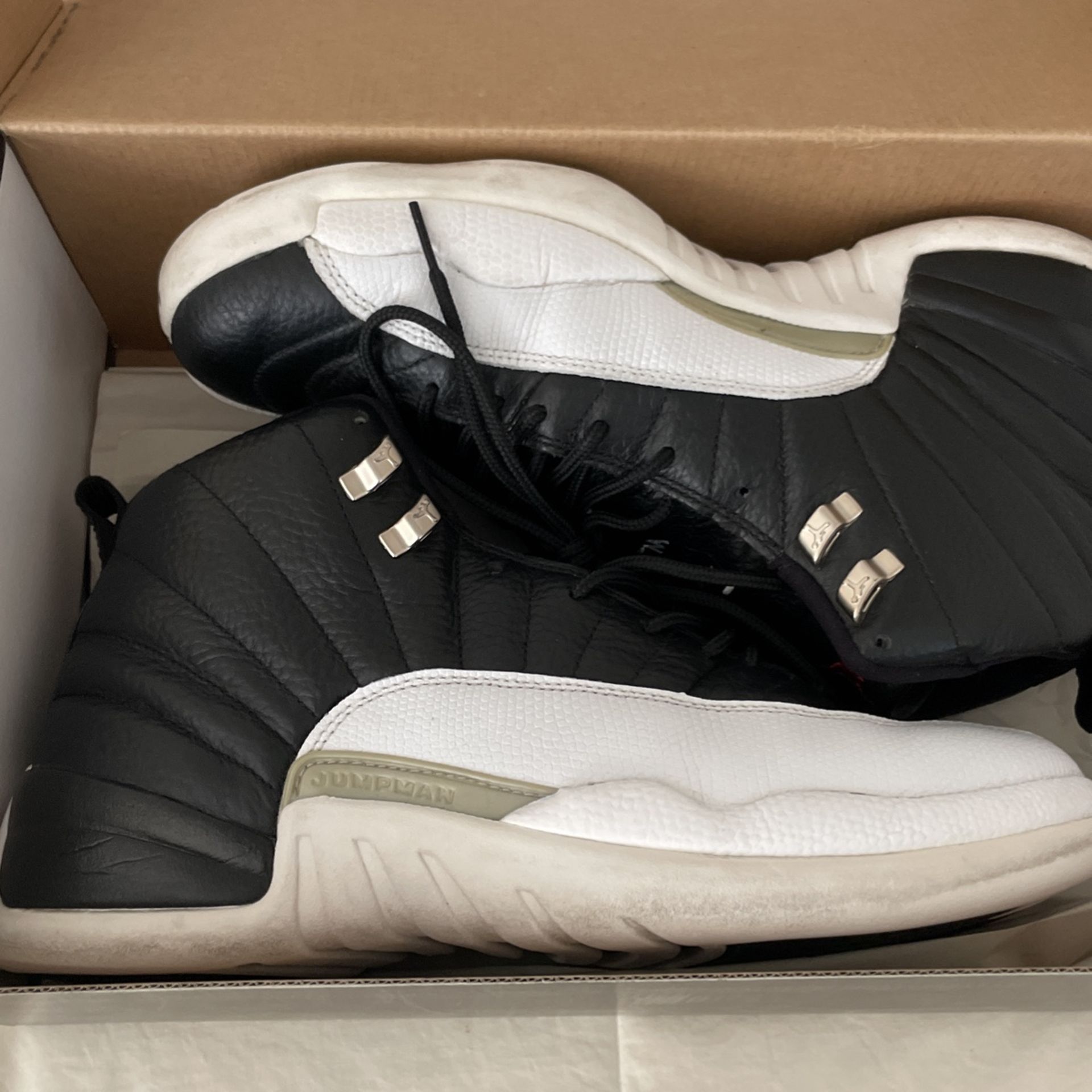 2004 Jordan 12 'playoff' size 10.5