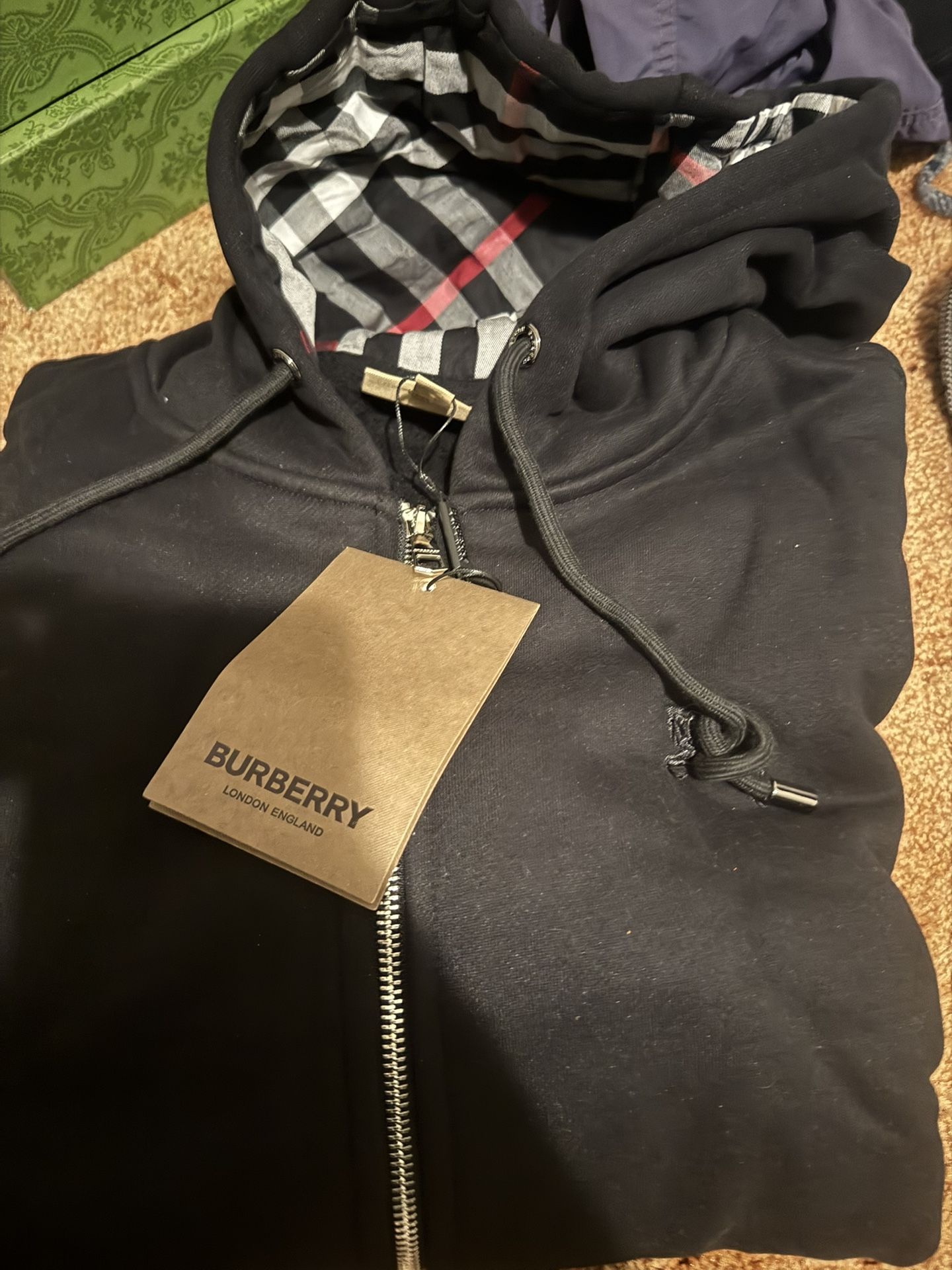 Burrberry Zip Up