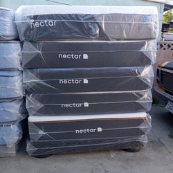 Nectar Mattress.     

Nectar Premier Queen Size  - 13" Memory Foam Mattress 

Brand New Mattress 

Delivery available