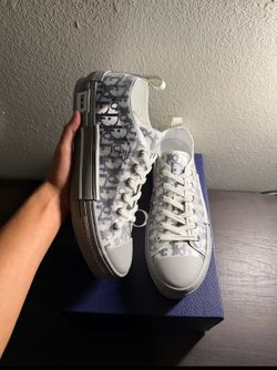DIOR B23