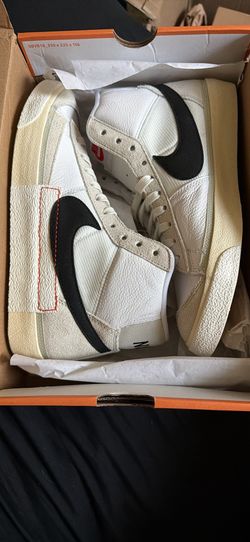 Nike blazer remaster size 10M