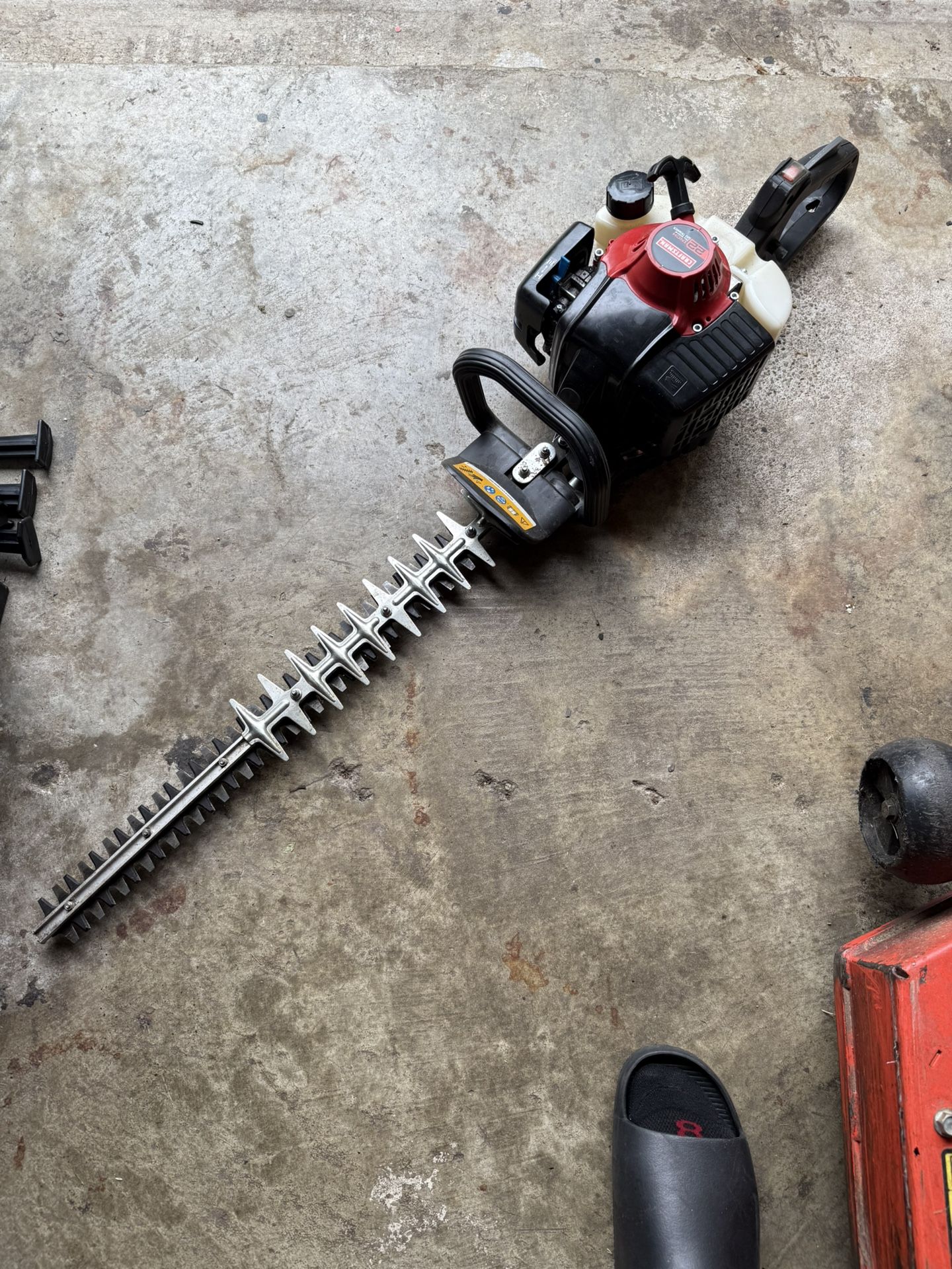 Craftsman 21in Hedge trimmer