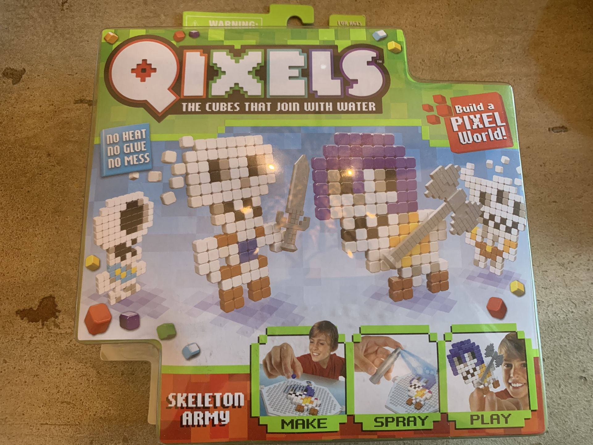 Qixels Skeleton Army Craft Pack - NEW in Box