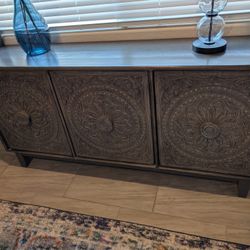Ashley Furniture Fair Ridge Hand-Carved Accent Cabinet / Console
