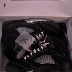 Jordan 5 metallic size 10