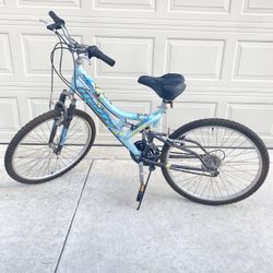 26” Girls Bike🟥❤️read Description 