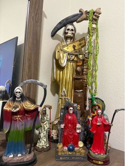 Santa muerte Statues